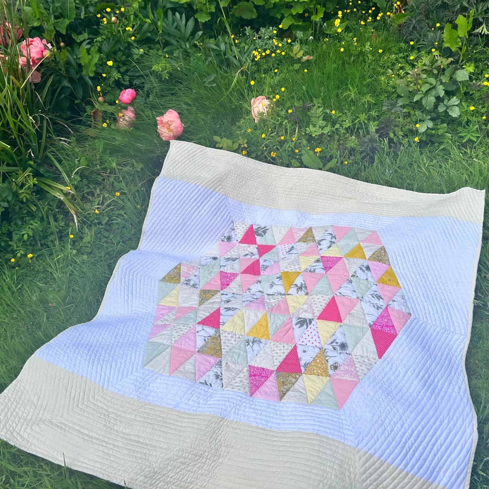 How Do I Choose The Fabric For My Triangle Quilt?