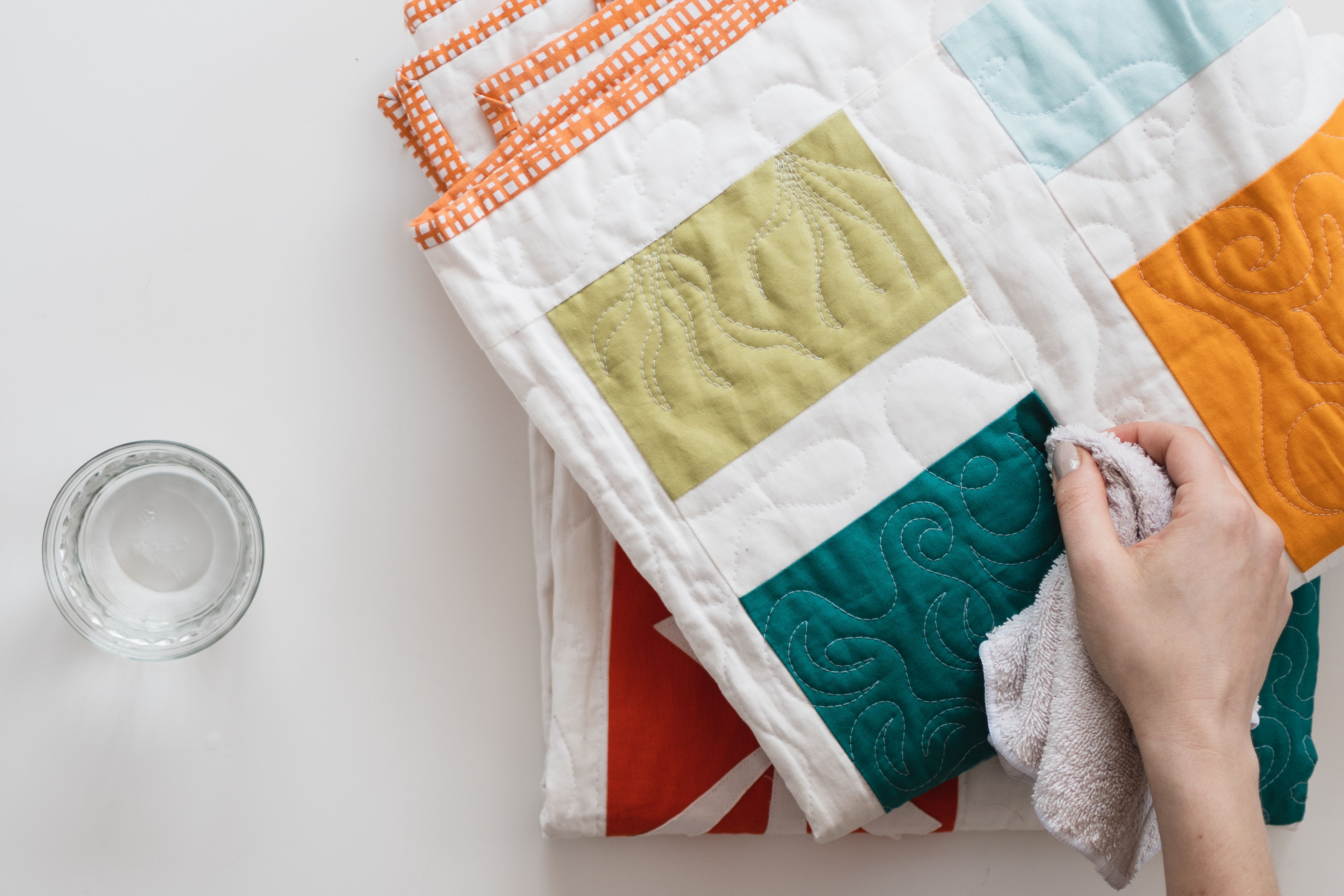 What You Need To Know Before Washing A Quilt